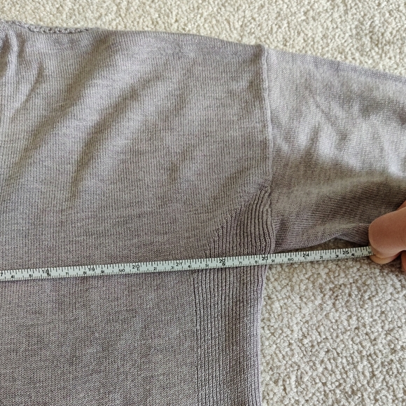 Lululemon Well Being sweater, size 10 - Picture 8 of 10